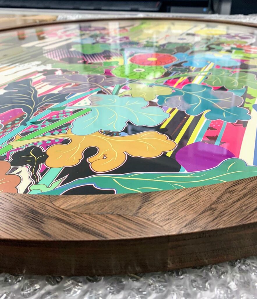 Detail of spoon joint on walnut circular / round frame