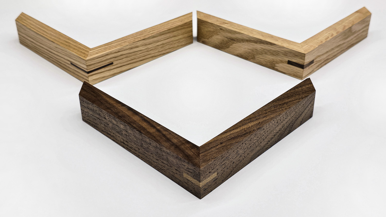 Corner Spline Frames