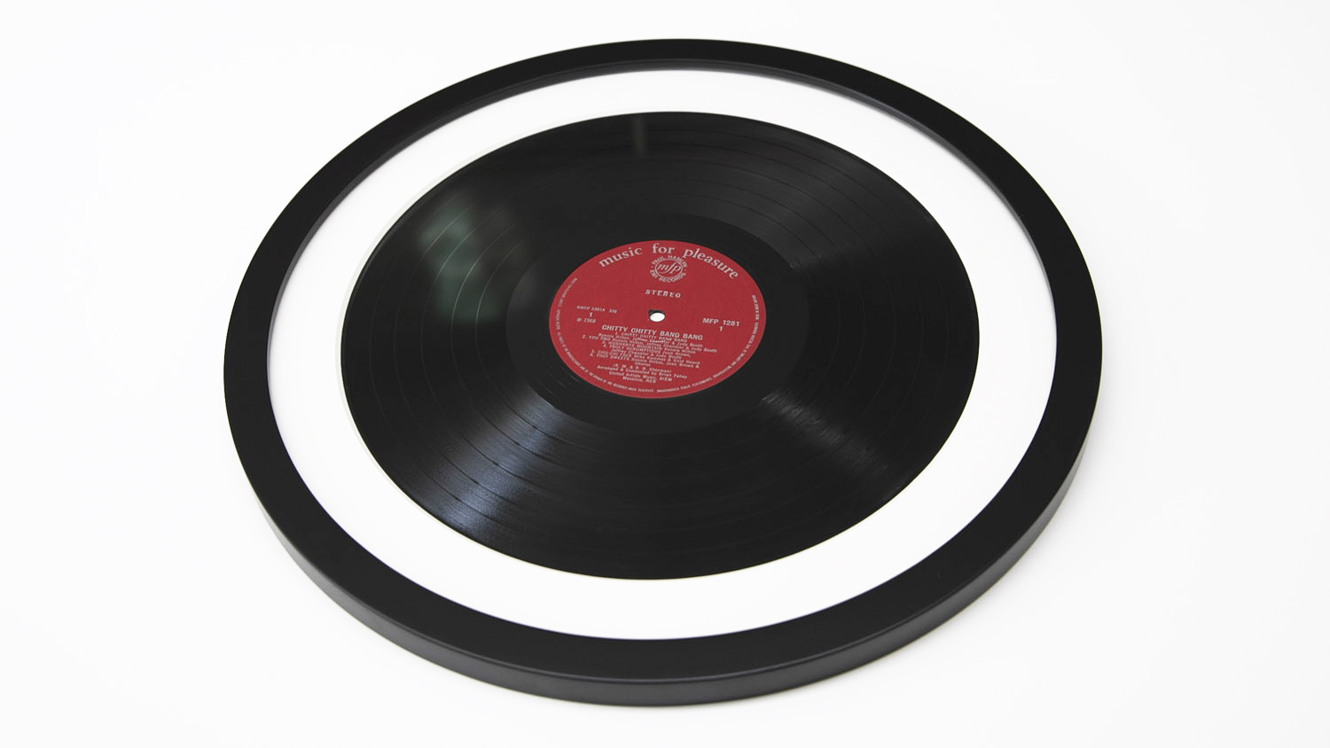 Circular Frame with Window Mount