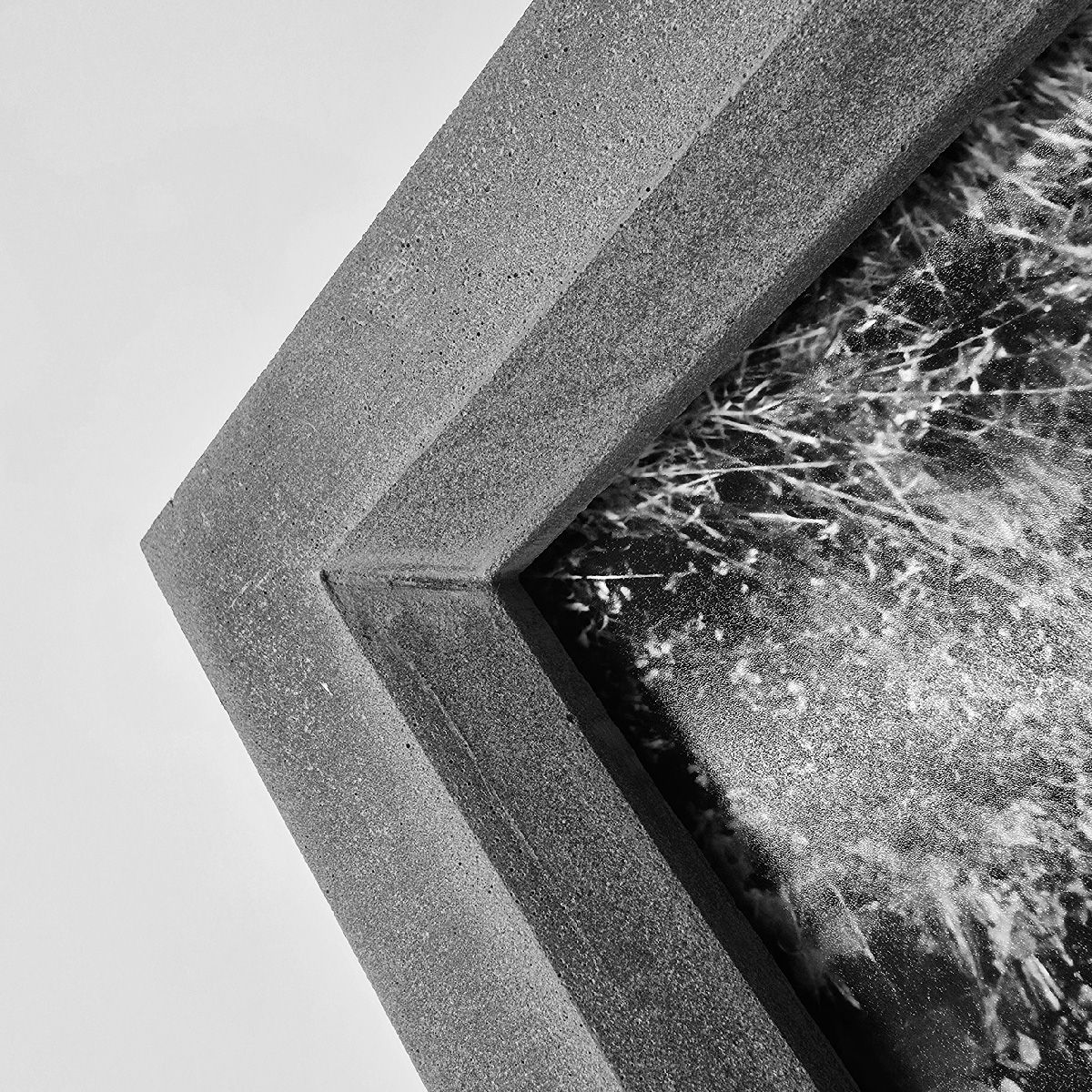 CONCRETE FRAME CORNER 2