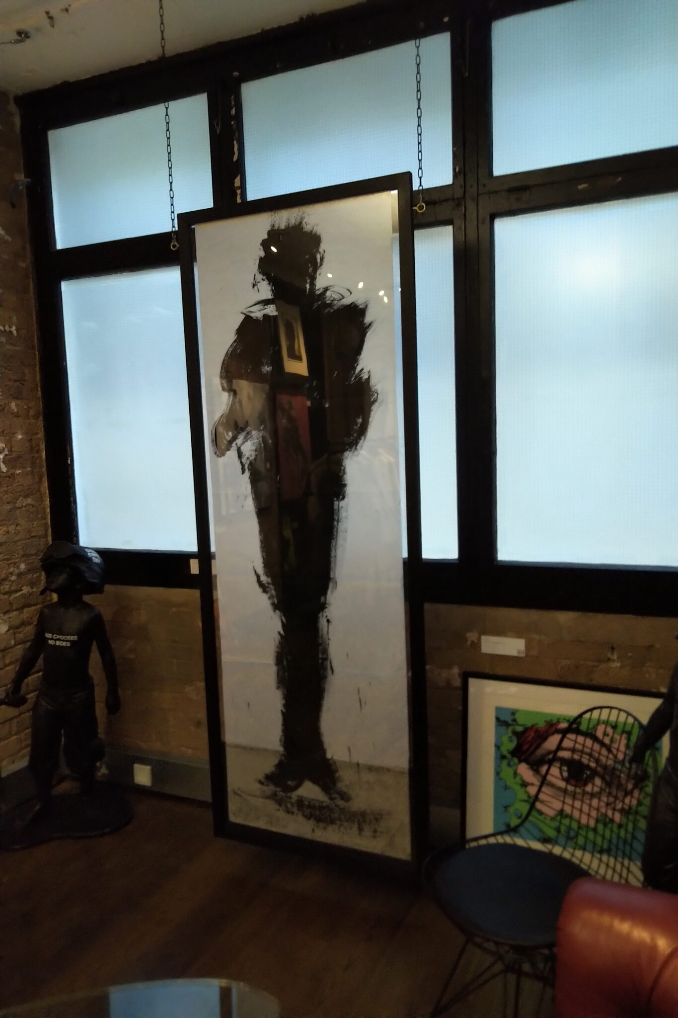 LARGE DOUBLE-SIDED HANGING PICTURE FRAME